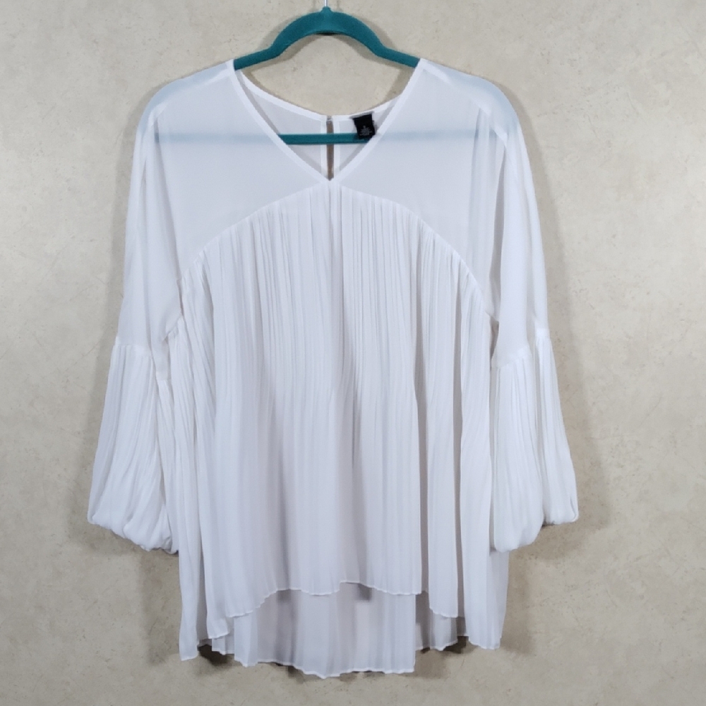 H192 Chico's Black Label white pleated blouse w/puffy sleeves 2 L
